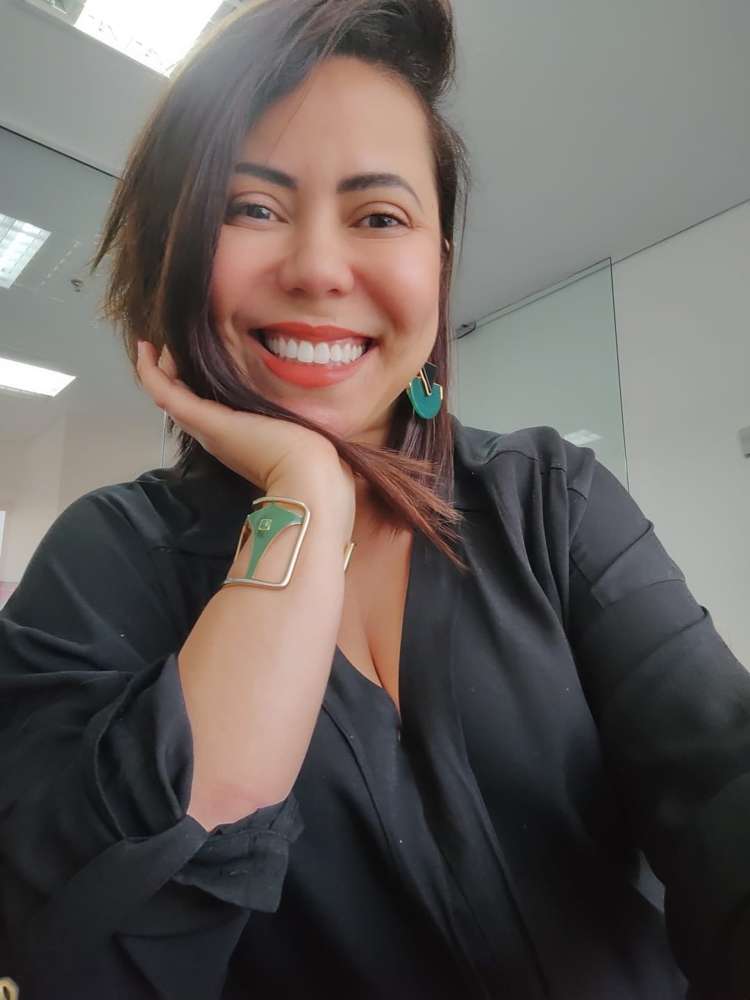 Luciana Naves Coelho, tradutora pública e intérprete comercial de espanhol